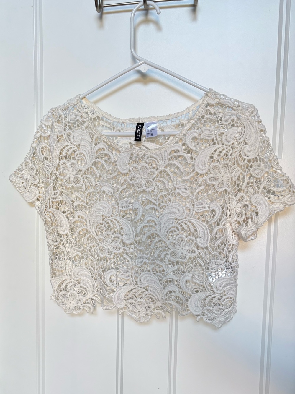 H&M Divided Ivory Floral Lace Crop Top Applique Scalloped Hem Sz Small